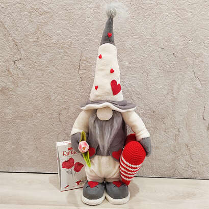 Fehér-szürke manófiú